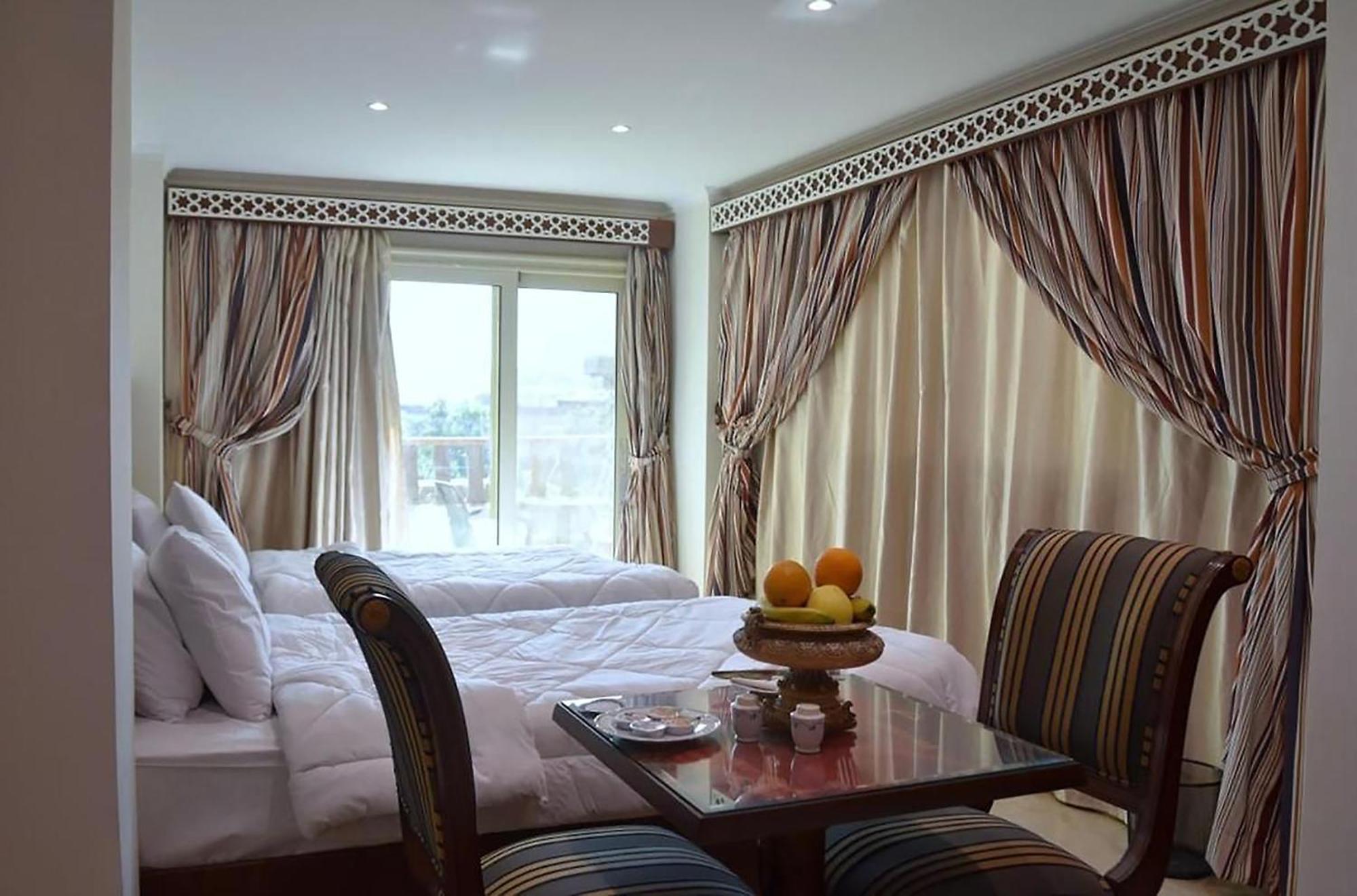 El Aida Pyramids View Hotel Kafrat al Jabal Exterior photo