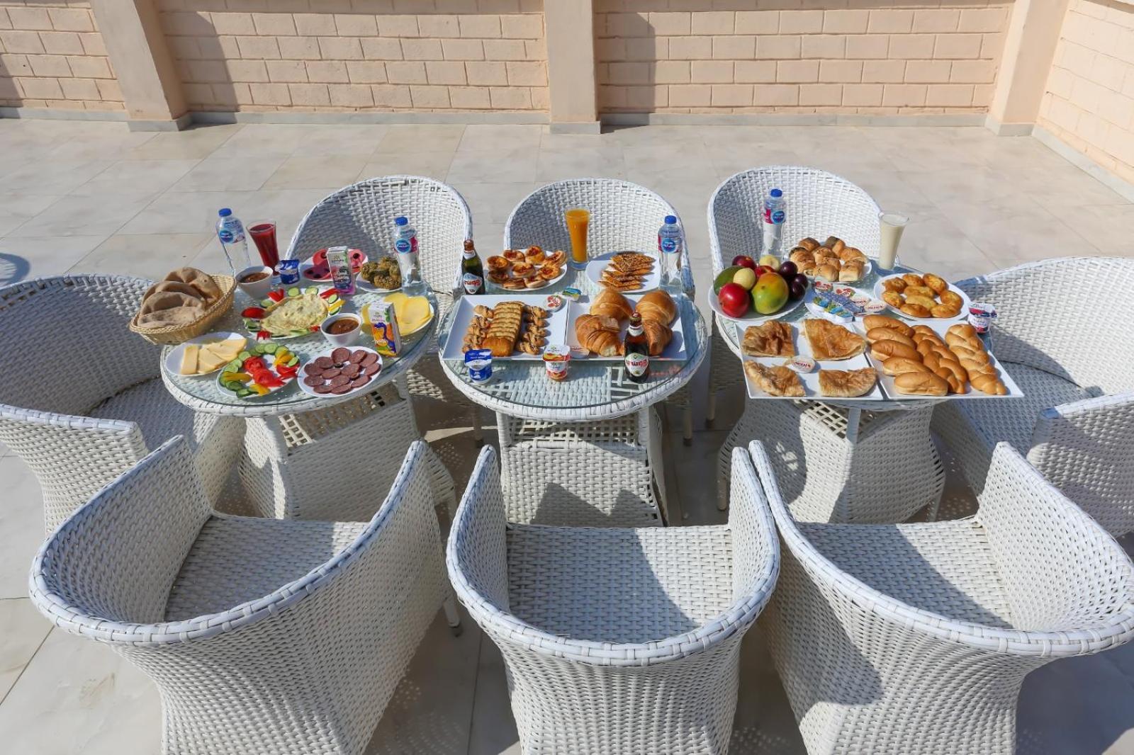 El Aida Pyramids View Hotel Kafrat al Jabal Exterior photo